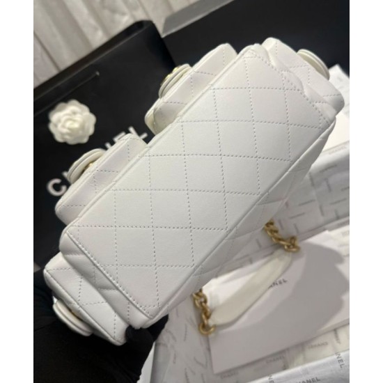 Replica Chanel Maxi Hobo Bag AS5302 Cream Fake