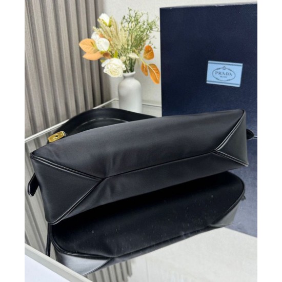 Replica Prada Aimee Large Re-Nylon Shoulder Bag With Padlock 1BC232 Black Fake Replica Prada Aimee Large Re-Nylon Shoulder Bag With Padlock 1BC232 Black Fake