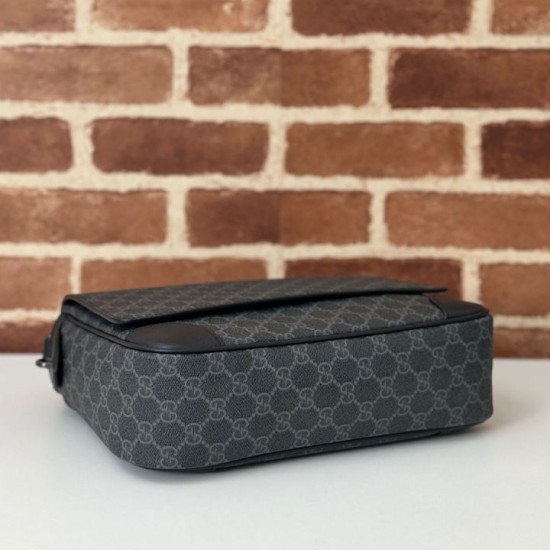Replica Gucci 821154 GG Emblem medium Men crossbody bag Black Fake