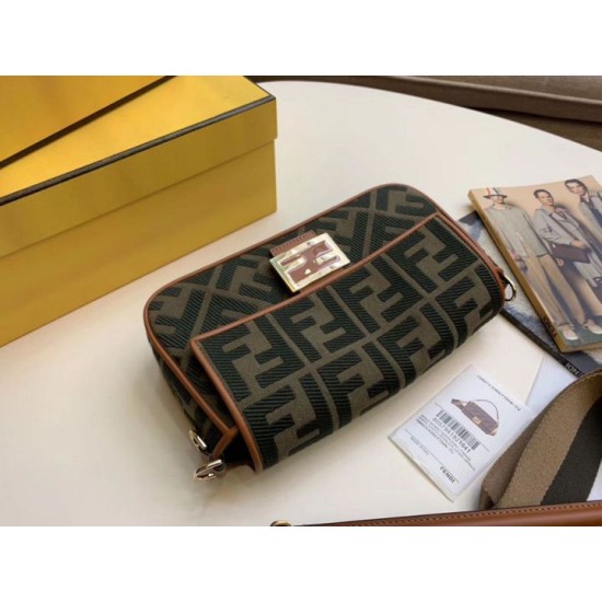 Replica Fendi Baguette Medium Bag Green Denim Replica Fendi Baguette Medium Bag Green Denim Fake