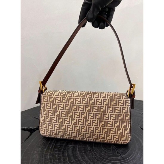 Replica Fendi Medium Baguette 1997 Bag Beige Split Leather Replica Fendi Medium Baguette 1997 Bag Beige Split Leather Fake