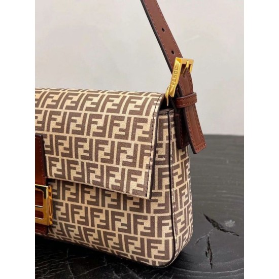 Replica Fendi Medium Baguette 1997 Bag Beige Split Leather Replica Fendi Medium Baguette 1997 Bag Beige Split Leather Fake