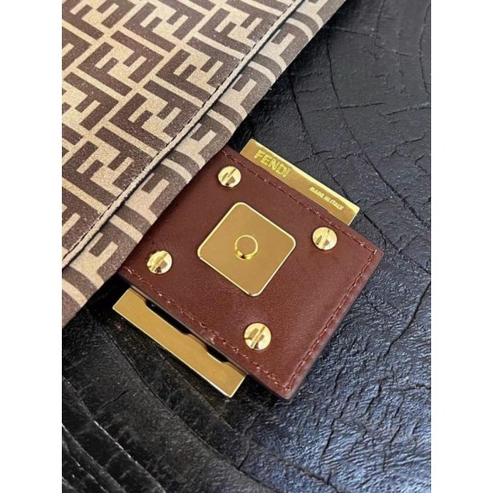 Replica Fendi Medium Baguette 1997 Bag Beige Split Leather Replica Fendi Medium Baguette 1997 Bag Beige Split Leather Fake