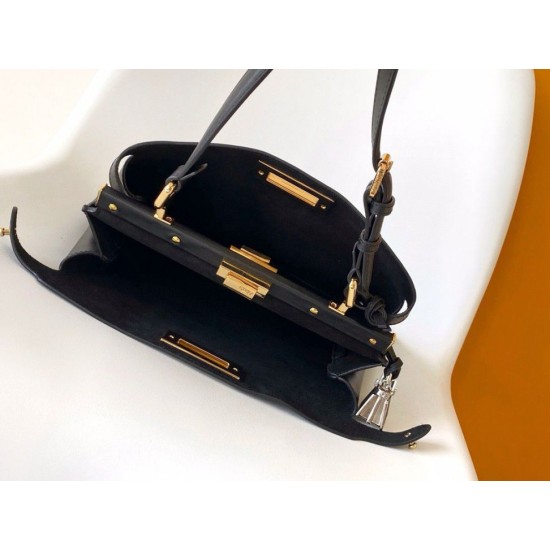Replica Fendi Peekaboo Soft Medium Bag Black Replica Fendi Peekaboo Soft Medium Bag Black Fake
