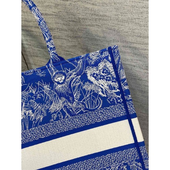Replica Dior Medium Book Tote Bag Toile de Jouy Reverse Embroidery Blue Fake Replica Dior Medium Book Tote Bag Toile de Jouy Reverse Embroidery Blue Fake