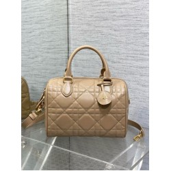 Replica Dior Groove 25 Bag in Biscuit Macrocannage Calfskin Fake Replica Dior Groove 25 Bag in Biscuit Macrocannage Calfskin Fake