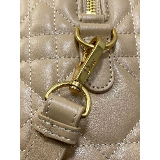 Replica Dior Groove 25 Bag in Biscuit Macrocannage Calfskin Fake Replica Dior Groove 25 Bag in Biscuit Macrocannage Calfskin Fake