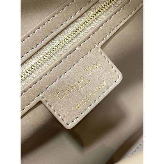 Replica Dior Groove 25 Bag in Biscuit Macrocannage Calfskin Fake Replica Dior Groove 25 Bag in Biscuit Macrocannage Calfskin Fake