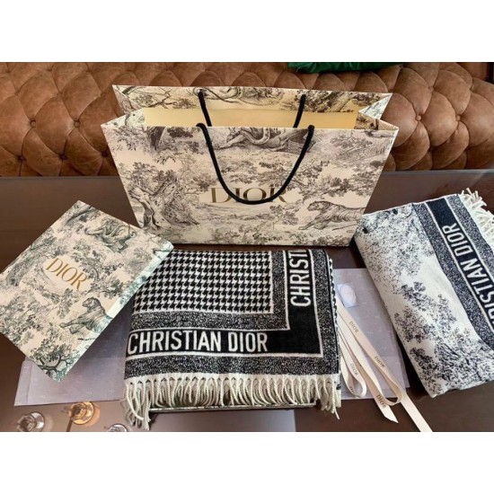 Replica Dior 30 Montaigne Blanket Houndstooth Cashmere and Wool Fake Replica Dior 30 Montaigne Blanket Houndstooth Cashmere and Wool Fake
