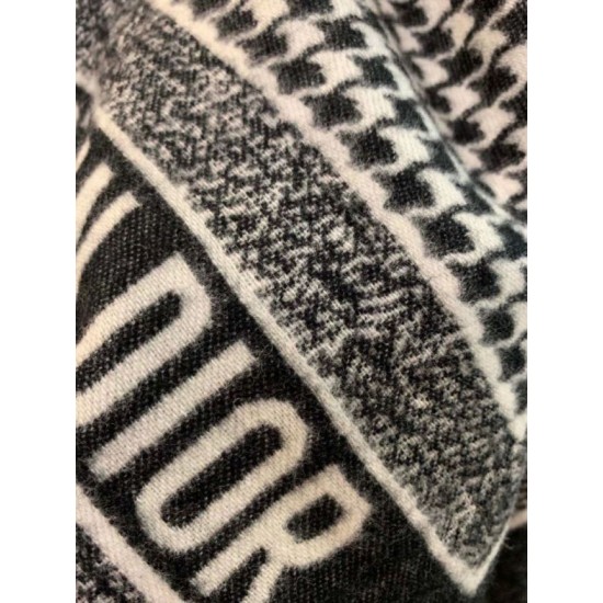 Replica Dior 30 Montaigne Blanket Houndstooth Cashmere and Wool Fake Replica Dior 30 Montaigne Blanket Houndstooth Cashmere and Wool Fake