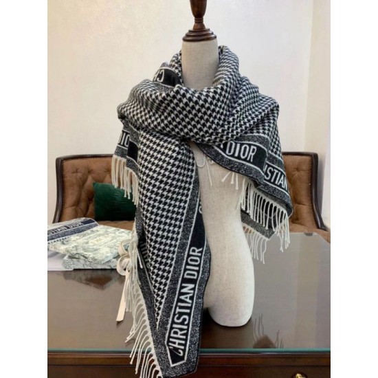 Replica Dior 30 Montaigne Blanket Houndstooth Cashmere and Wool Fake Replica Dior 30 Montaigne Blanket Houndstooth Cashmere and Wool Fake