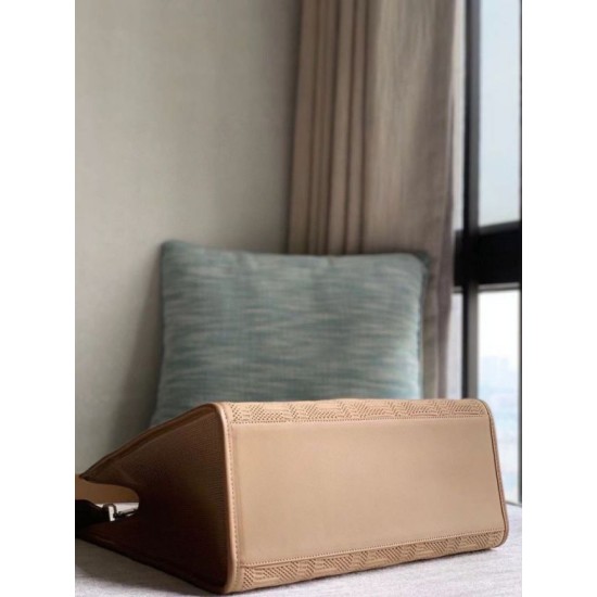 Replica Fendi Sunshine Medium Shopper Bag FF Fabric Beige Fake Replica Fendi Sunshine Medium Shopper Bag FF Fabric Beige Fake