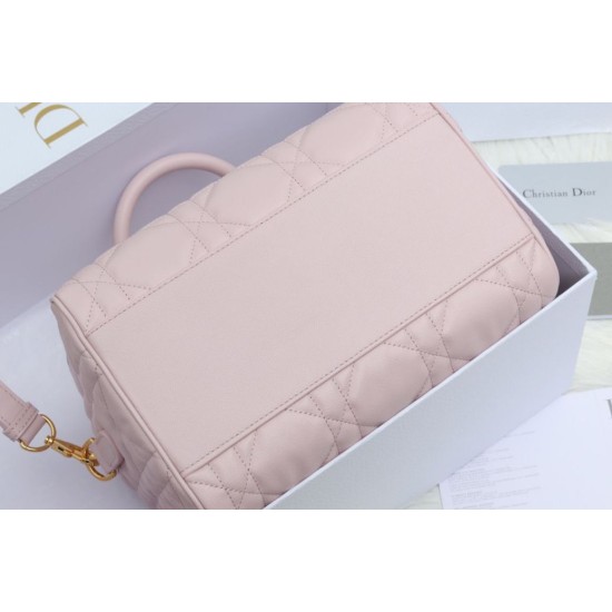 Replica Dior Groove 25 Bag in Biscuit Macrocannage Pink Replica Dior Groove 25 Bag in Biscuit Macrocannage Pink