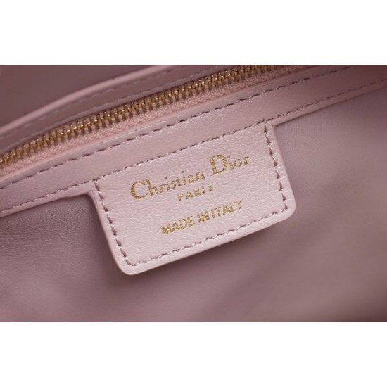 Replica Dior Groove 25 Bag in Biscuit Macrocannage Pink Replica Dior Groove 25 Bag in Biscuit Macrocannage Pink