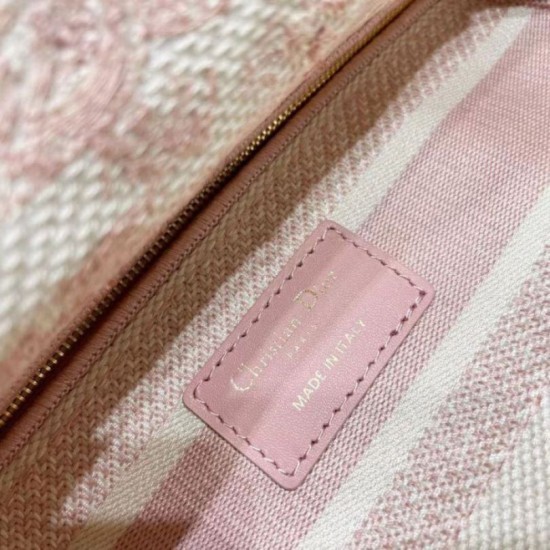 Replica Dior Medium Lady D-Lite Bag Toile de Jouy Embroidery Pink Replica Dior Medium Lady D-Lite Bag Toile de Jouy Embroidery Pink