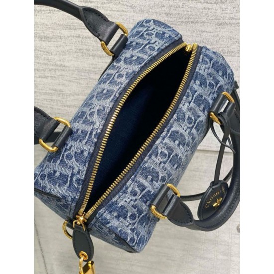 Replica Dior Groove 20 Bag Blue Denim Dior Oblique Jacquard Replica Dior Groove 20 Bag Blue Denim Dior Oblique Jacquard