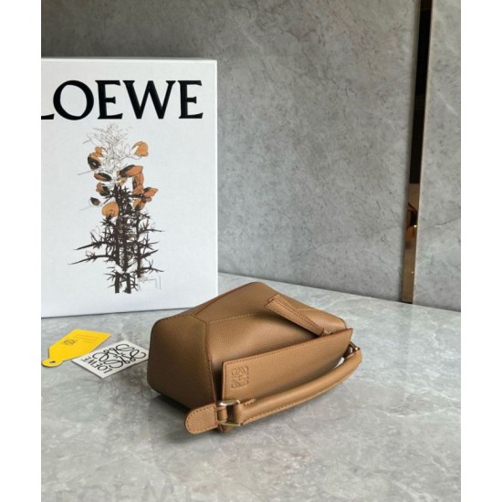 Replica Loewe Puzzle Mini Bag Toffee Grained Calfskin Replica Loewe Puzzle Mini Bag Toffee Grained Calfskin