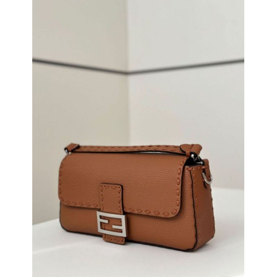 Replica Fendi Medium Baguette Selleria bag with 612 hand-sewn topstitche Brown Replica Fendi Medium Baguette Selleria bag with 612 hand-sewn topstitche Brown