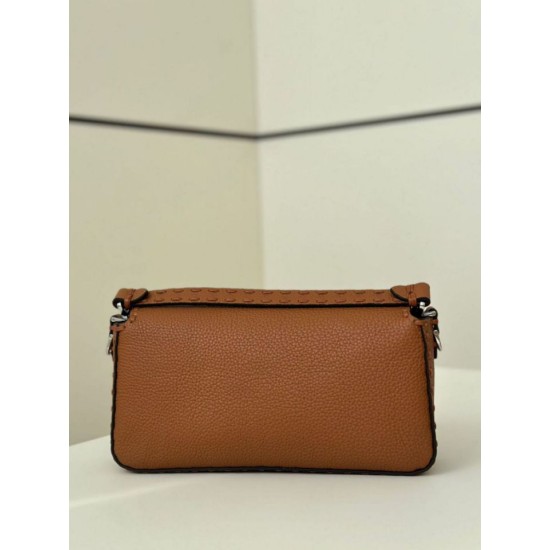 Replica Fendi Medium Baguette Selleria bag with 612 hand-sewn topstitche Brown Replica Fendi Medium Baguette Selleria bag with 612 hand-sewn topstitche Brown