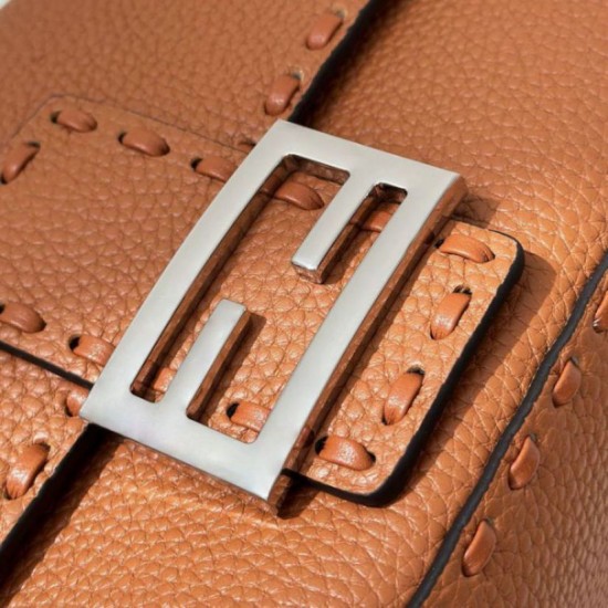 Replica Fendi Medium Baguette Selleria bag with 612 hand-sewn topstitche Brown Replica Fendi Medium Baguette Selleria bag with 612 hand-sewn topstitche Brown
