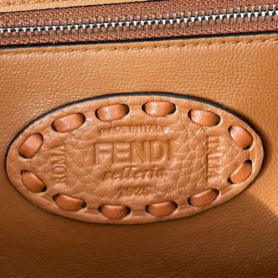 Replica Fendi Medium Baguette Selleria bag with 612 hand-sewn topstitche Brown Replica Fendi Medium Baguette Selleria bag with 612 hand-sewn topstitche Brown