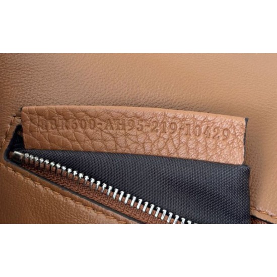 Replica Fendi Medium Baguette Selleria bag with 612 hand-sewn topstitche Brown Replica Fendi Medium Baguette Selleria bag with 612 hand-sewn topstitche Brown