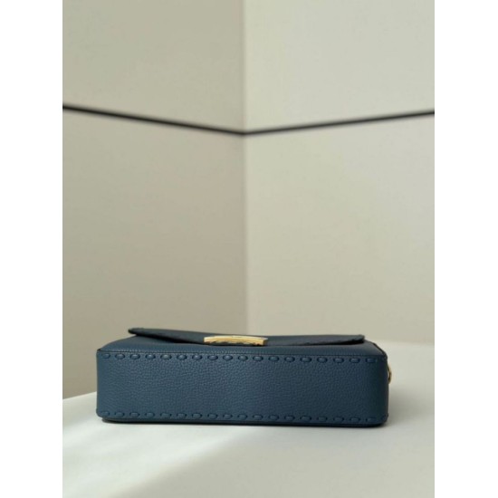 Replica Fendi Medium Baguette Selleria bag with 612 hand-sewn topstitche Blue Replica Fendi Medium Baguette Selleria bag with 612 hand-sewn topstitche Blue