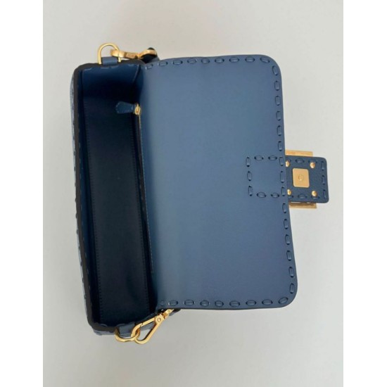 Replica Fendi Medium Baguette Selleria bag with 612 hand-sewn topstitche Blue Replica Fendi Medium Baguette Selleria bag with 612 hand-sewn topstitche Blue