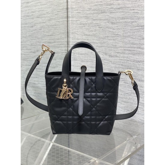 Replica Dior Small/Medium Dior Toujours Vertical Tote Bag Black Replica Dior Small/Medium Dior Toujours Vertical Tote Bag Black