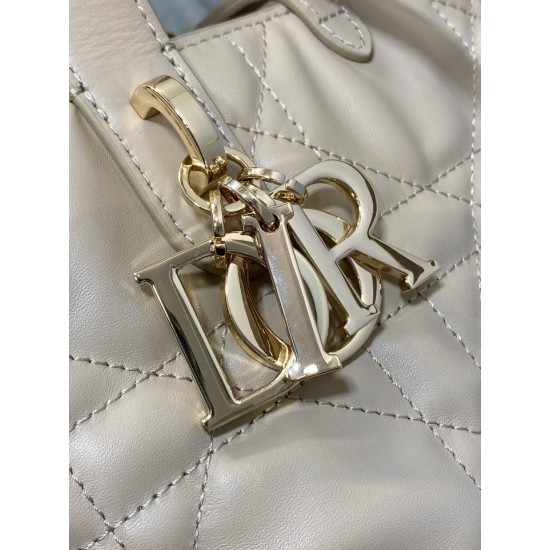 Replica Dior Small/Medium Dior Toujours Vertical Tote Bag Apricot Replica Dior Small/Medium Dior Toujours Vertical Tote Bag Apricot