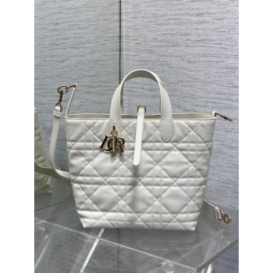 Replica Dior Small/Medium Dior Toujours Vertical Tote Bag White Replica Dior Small/Medium Dior Toujours Vertical Tote Bag White