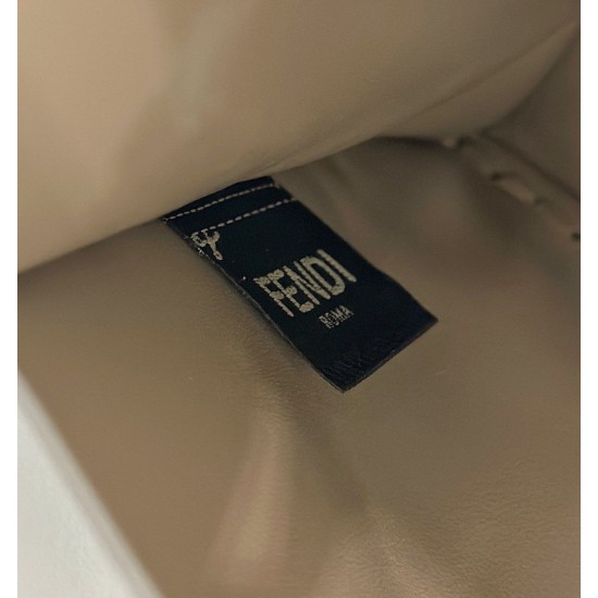 Replica Fendi Peekaboo ISeeU Small Selleria bag with 556 hand-sewn topstitches Gray Replica Fendi Peekaboo ISeeU Small Selleria bag with 556 hand-sewn topstitches Gray
