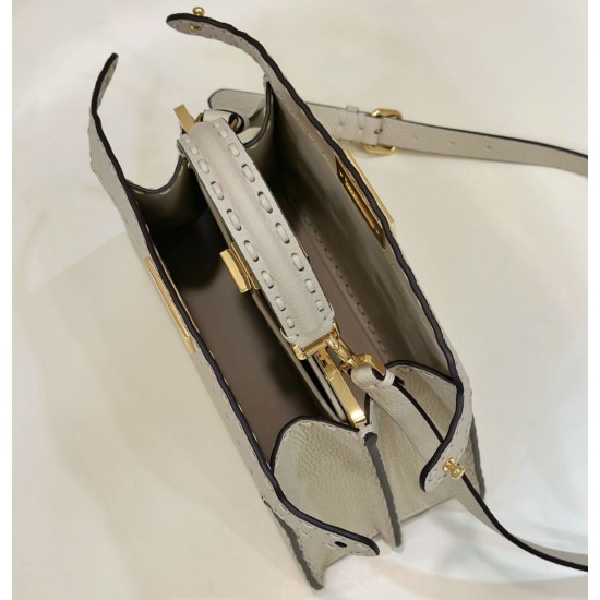 Replica Fendi Peekaboo ISeeU Small Selleria bag with 556 hand-sewn topstitches Beige Replica Fendi Peekaboo ISeeU Small Selleria bag with 556 hand-sewn topstitches Beige