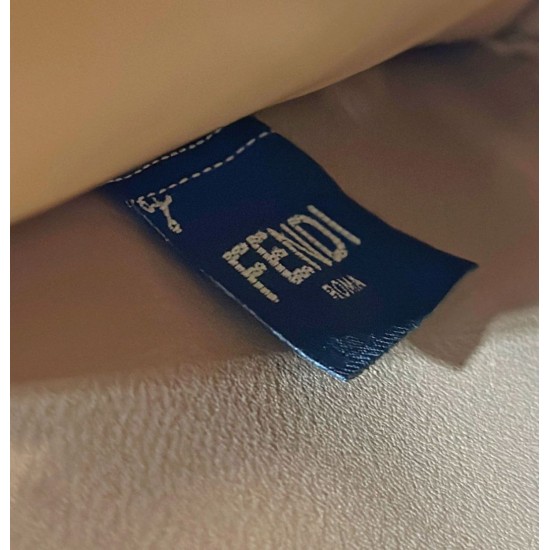 Replica Fendi Peekaboo ISeeU Small Selleria bag with 556 hand-sewn topstitches Brown Replica Fendi Peekaboo ISeeU Small Selleria bag with 556 hand-sewn topstitches Brown