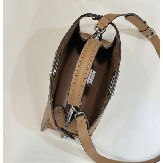 Replica Fendi Peekaboo ISeeU Small Selleria bag with 556 hand-sewn topstitches Brown Replica Fendi Peekaboo ISeeU Small Selleria bag with 556 hand-sewn topstitches Brown