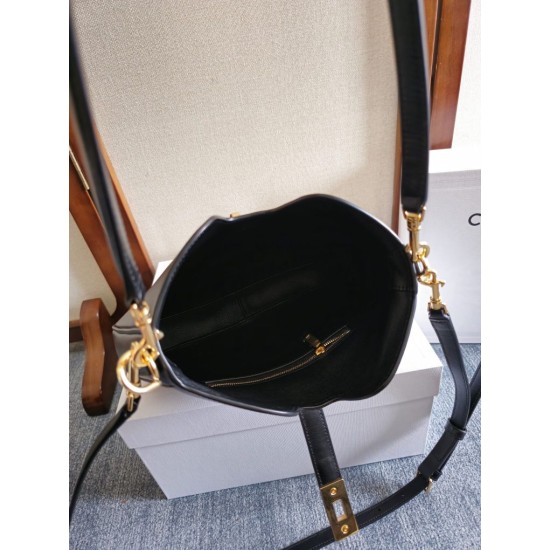Replica Celine Small/Medium Camille 16 Soft Bag Black Replica Celine Small/Medium Camille 16 Soft Bag Black