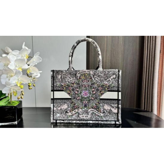 Replica Dior Medium Dior Book Tote Bag Embroidery with Multicolor Dior Around the World Motif Replica Dior Medium Dior Book Tote Bag Embroidery with Multicolor Dior Around the World Motif