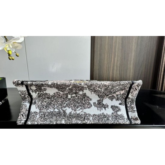 Replica Dior Medium Dior Book Tote Bag Embroidery with Multicolor Dior Around the World Motif Replica Dior Medium Dior Book Tote Bag Embroidery with Multicolor Dior Around the World Motif