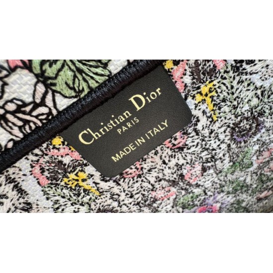 Replica Dior Medium Dior Book Tote Bag Embroidery with Multicolor Dior Around the World Motif Replica Dior Medium Dior Book Tote Bag Embroidery with Multicolor Dior Around the World Motif