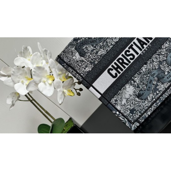 Replica Dior Medium Dior Book Tote Bag Embroidery with Multicolor Dior Around the World Motif Blue Replica Dior Medium Dior Book Tote Bag Embroidery with Multicolor Dior Around the World Motif Blue