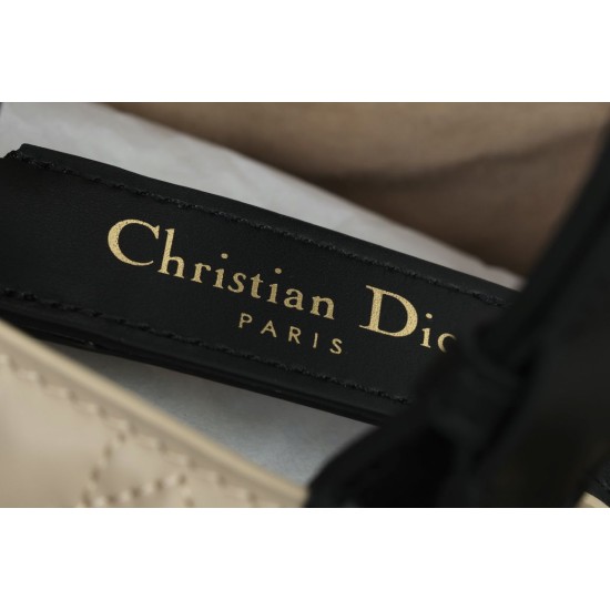 Replica Dior Medium Dior Toujours Macrocannage Bag Beige/Black Replica Dior Medium Dior Toujours Macrocannage Bag Beige/Black
