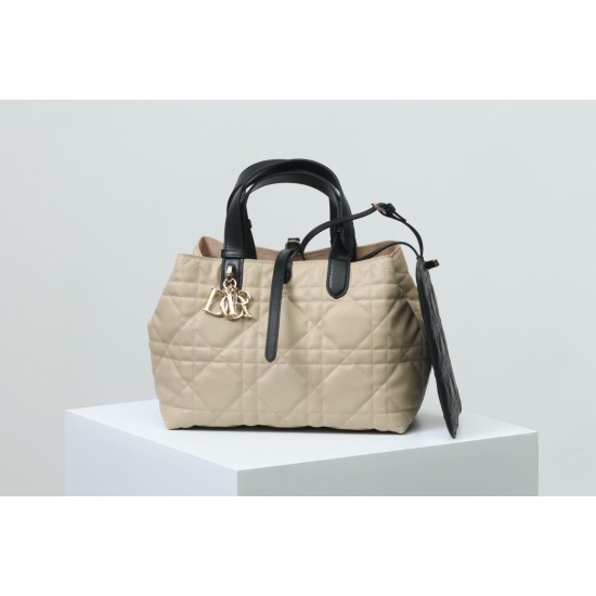Replica Dior Medium Dior Toujours Macrocannage Bag Beige/Black Replica Dior Medium Dior Toujours Macrocannage Bag Beige/Black