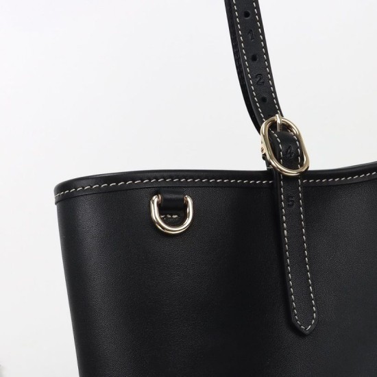 Replica Gucci GG Emblem Medium Tote Bag 815213 Black