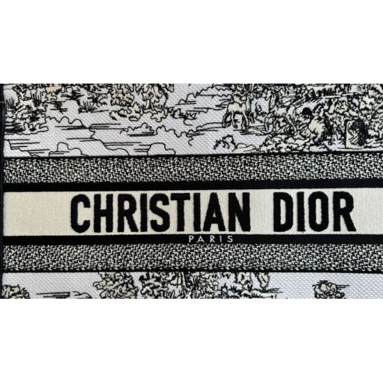 Replica Dior Medium Dior Book Tote Bag Embroidery Toile de Jouy Scotland Motif White/Black Replica Dior Medium Dior Book Tote Bag Embroidery Toile de Jouy Scotland Motif White/Black