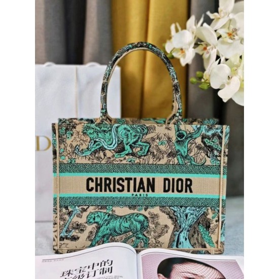 Replica Dior Medium Dioriviera Book Tote Raffia with Pink Toile de Jouy Sauvage Embroidery Fake Sale Replica Dior Medium Dioriviera Book Tote Raffia with Pink Toile de Jouy Sauvage Embroidery Fake Sale