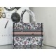 Replica Dior Medium Book Tote Bag Toile de Jouy Flower Embroidery White/Blue Replica Dior Medium Book Tote Bag Toile de Jouy Flower Embroidery White/Blue