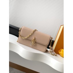 Replica Louis Vuitton Wallet On Chain LV Bloom Bag M14581 Fake