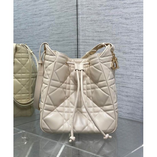 Replica Christian Dior Medium D-Motion Bag Cream Clone Replica Christian Dior Medium D-Motion Bag Cream Clone