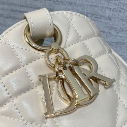 Replica Christian Dior Medium D-Motion Bag Cream Clone Replica Christian Dior Medium D-Motion Bag Cream Clone
