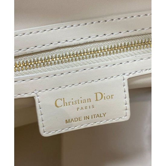Replica Christian Dior Medium D-Motion Bag Cream Clone Replica Christian Dior Medium D-Motion Bag Cream Clone